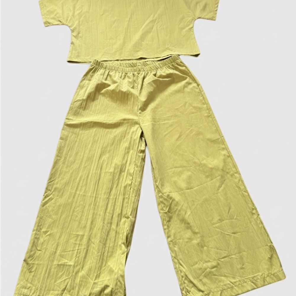 Lightweight Resort Two-Piece Set